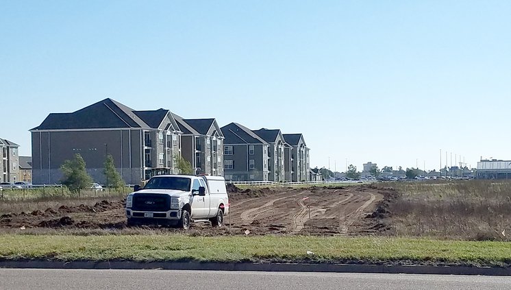new_deh_city council 8th st pic.jpg