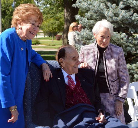 Bob Dole with his wife Sen. Elizabeth Dole on his right and Sen. Nancy Kassebaum.