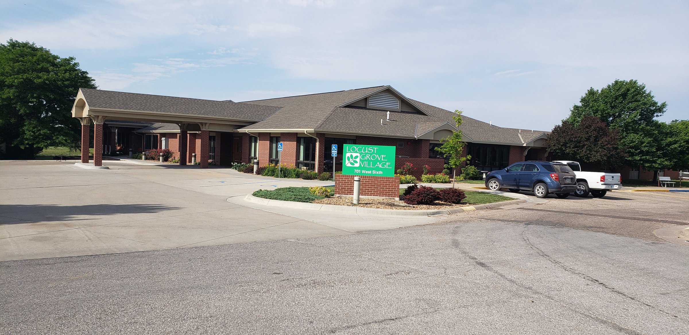 Locust Grove celebrates 40 years GREAT BEND TRIBUNE