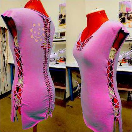 new vlc no visible underwear pic 1
