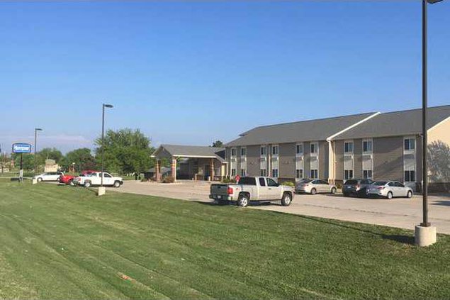 new vlc Hoisington-rodeway-in-pic.gif