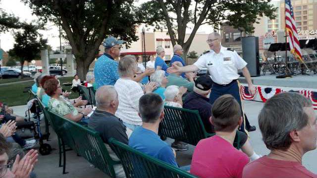 a-handshake-4-service