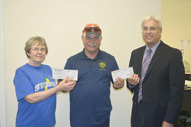 new deh ellinwood k of c donation pic