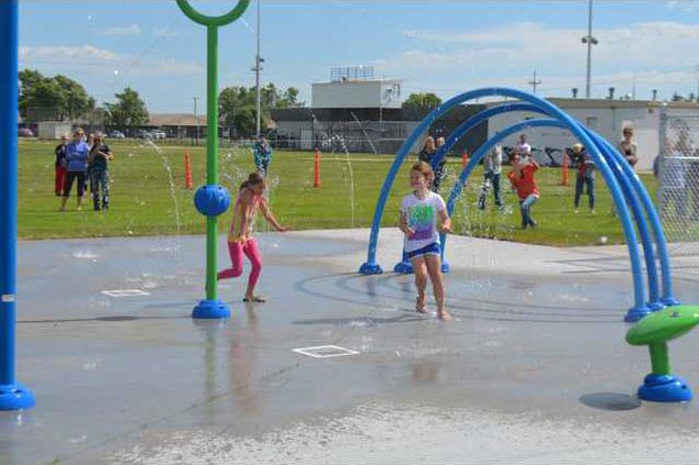 new re Splash Pad Ellinwood 1
