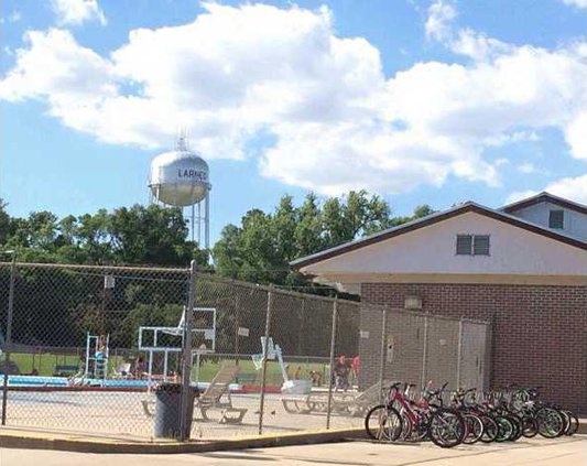 new vlc Larned-pool.gif