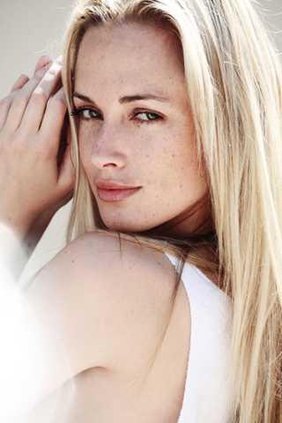 spt ap Pistorius girlfriend WEB