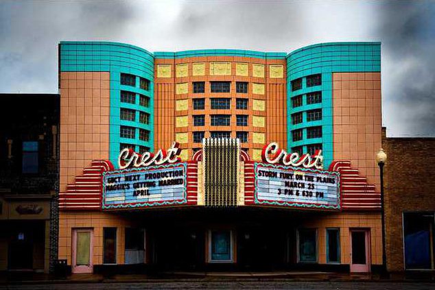 CrestTheater2