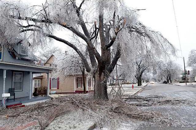 new deh county commission ice damage pic web