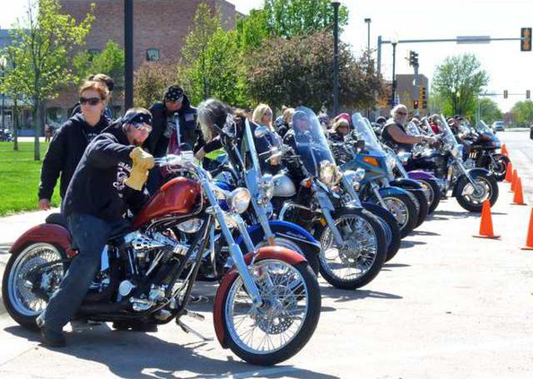 new slt Bikers parade 