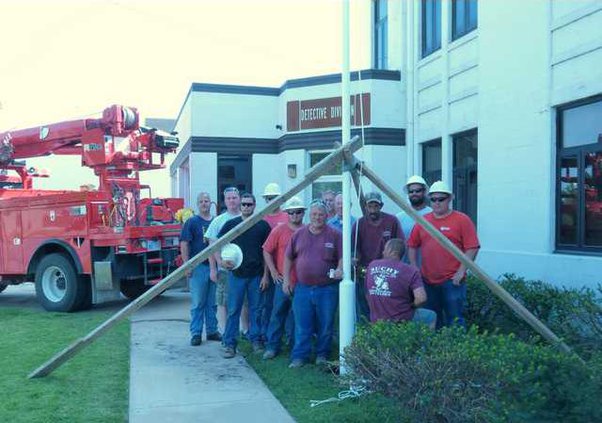 new slt flagpole