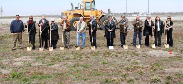 new vlc HOIGroundbreaking ShovelsMar2013.gif