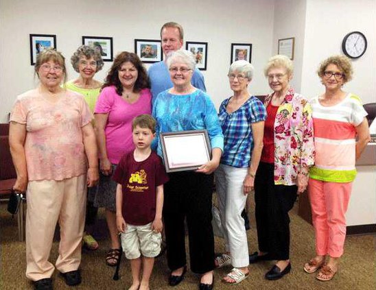 new vlc school-board-photo.gif