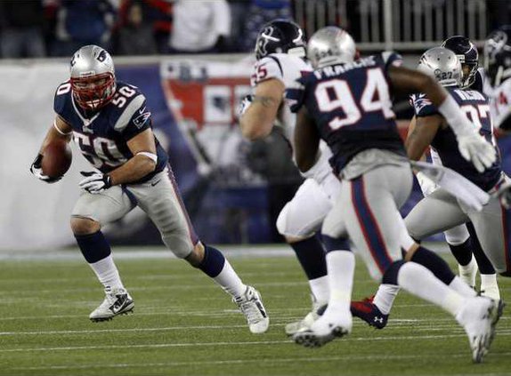 spt ap Pats Ninkovich