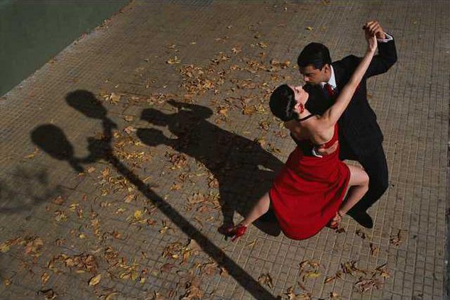 6733077d1e51016d55c09f78d5edba91383cba0993a41c272868665b2913ee50