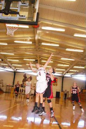 spt ap Cassidy Tutek shoots jumper 