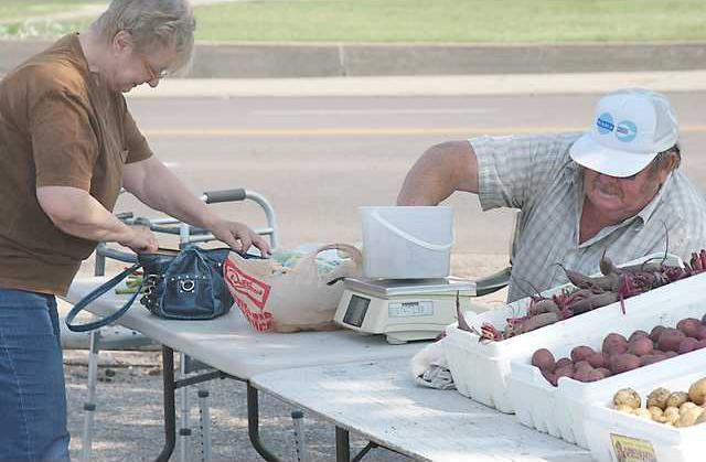 new deh farmers market pic