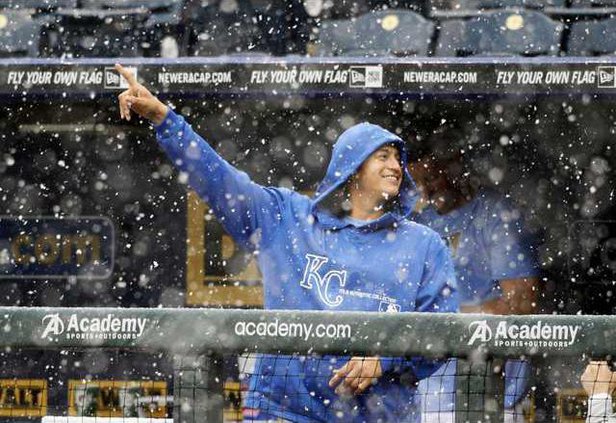 spt ap WEB Royals snow