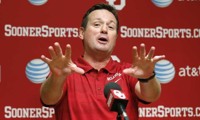 spt ap Sooners Stoops