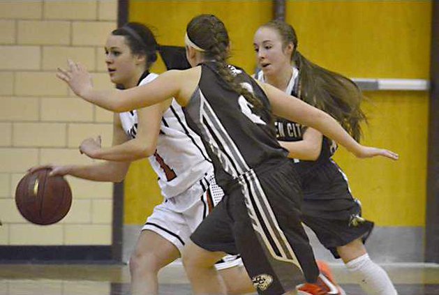 spt deh gbhs girls bball pic