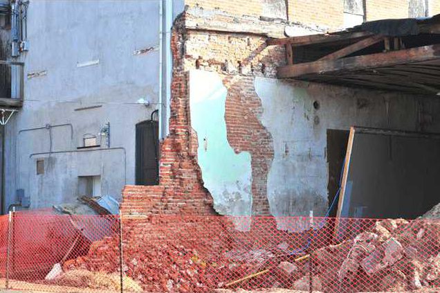 new vlc Ellinwood-demolition-pic.gif