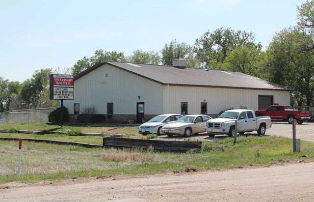 new vlc Hoisington-vet-hospital-pic.gif