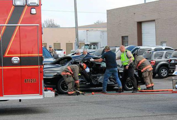 new vlc jaws-of-life-car-accident.gif