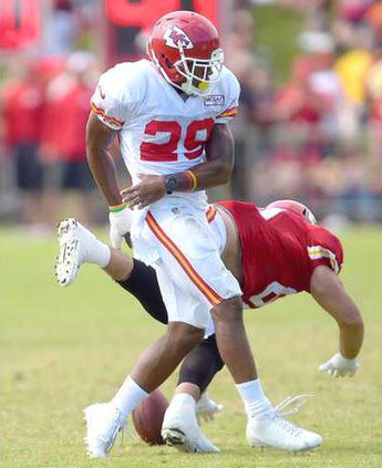 spt ap Chiefs Berry