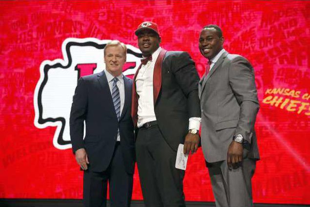 spt ap Chiefs Jones