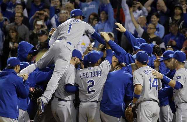 spt ap Royals celebration 1