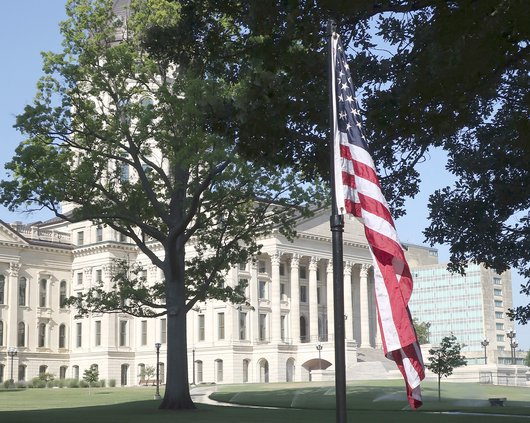 new_ap_Kansas Statehouse.jpg