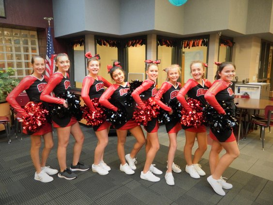 new_slt_board_cheerleaders.JPG