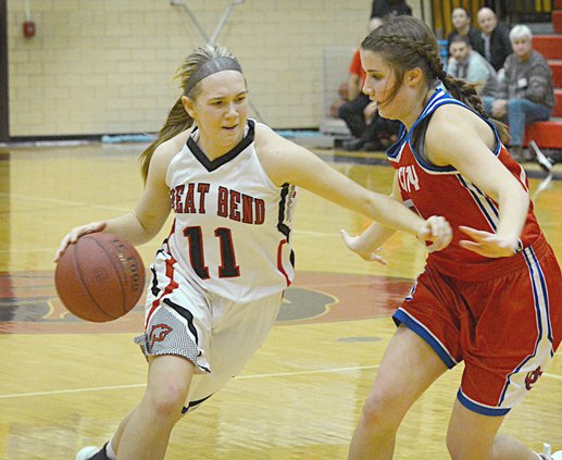 spt_deh_gbhs bball girls v dodge mauler driving.jpg