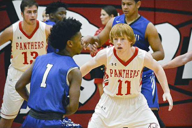 spt deh gbhs boys bball defense no 11 web 