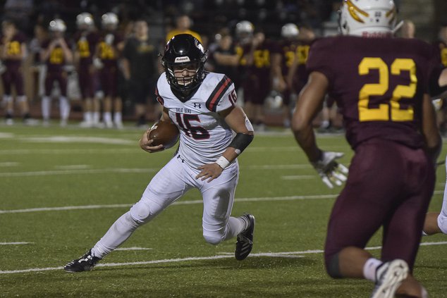 spt_hg_Dalton Miller (16) runsand coverts a touchdown.jpg