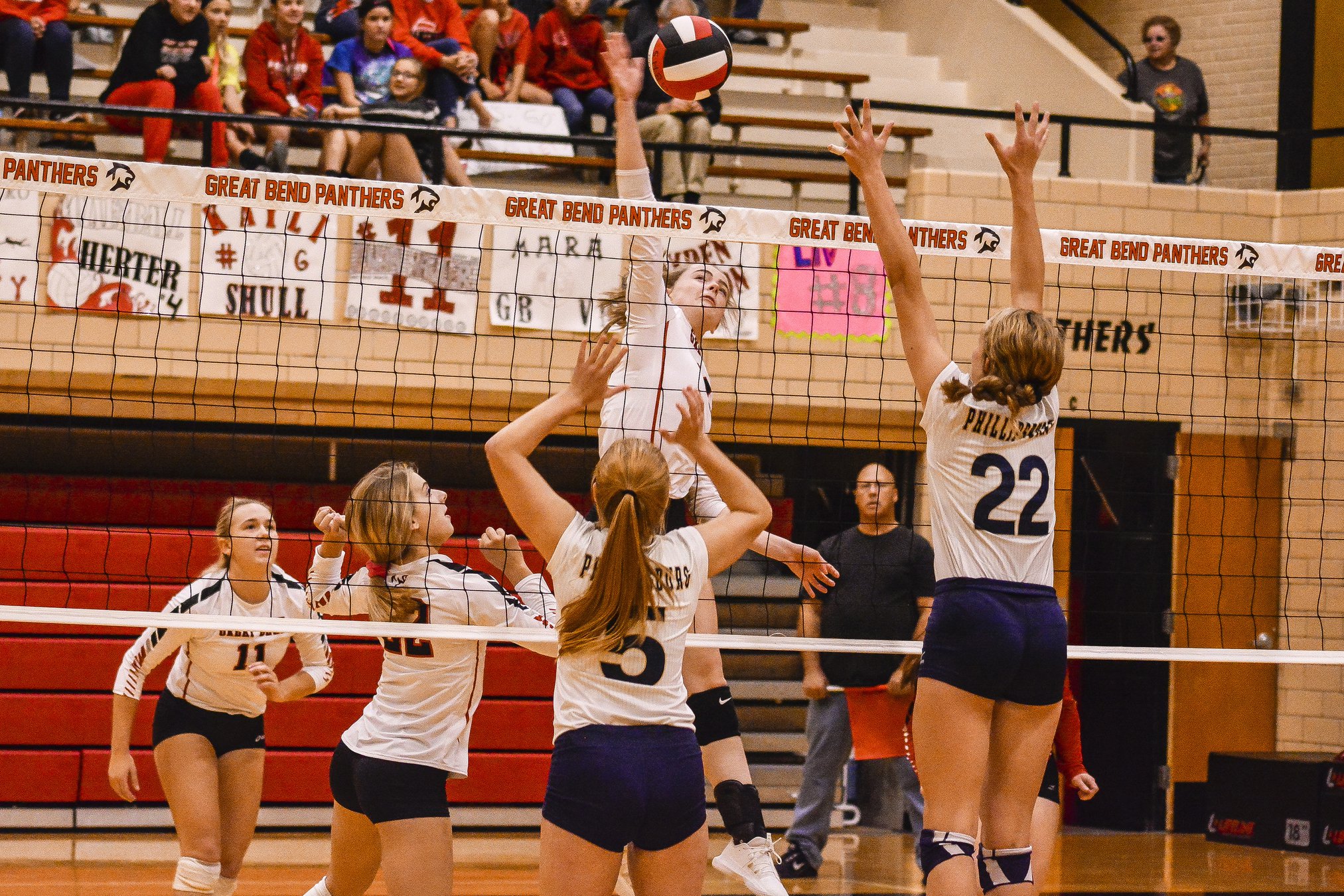 Great Bend volleyball sweeps matches GREAT BEND TRIBUNE