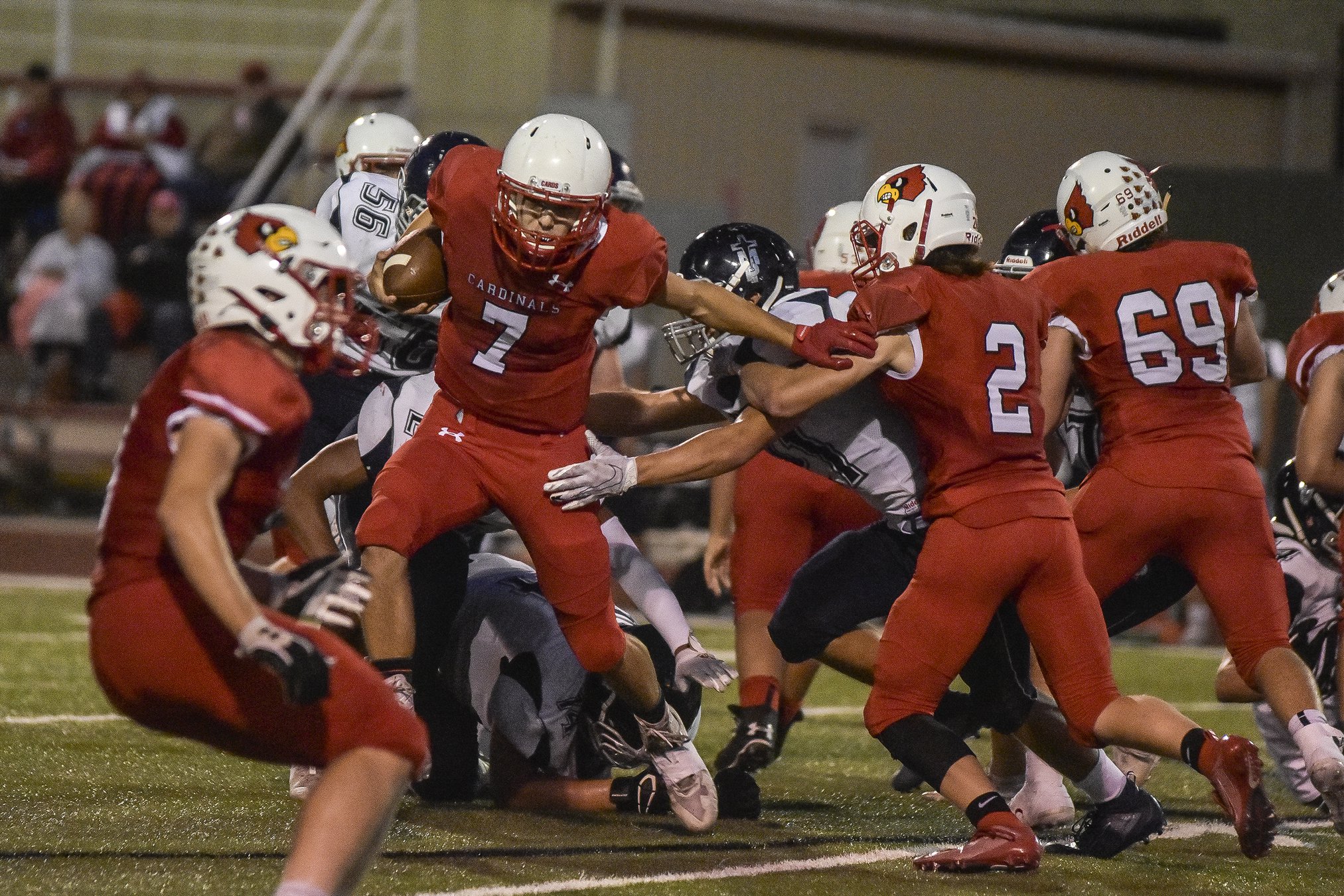 No. 1 Hoisington Cardinals play Lakin Broncs GREAT BEND TRIBUNE