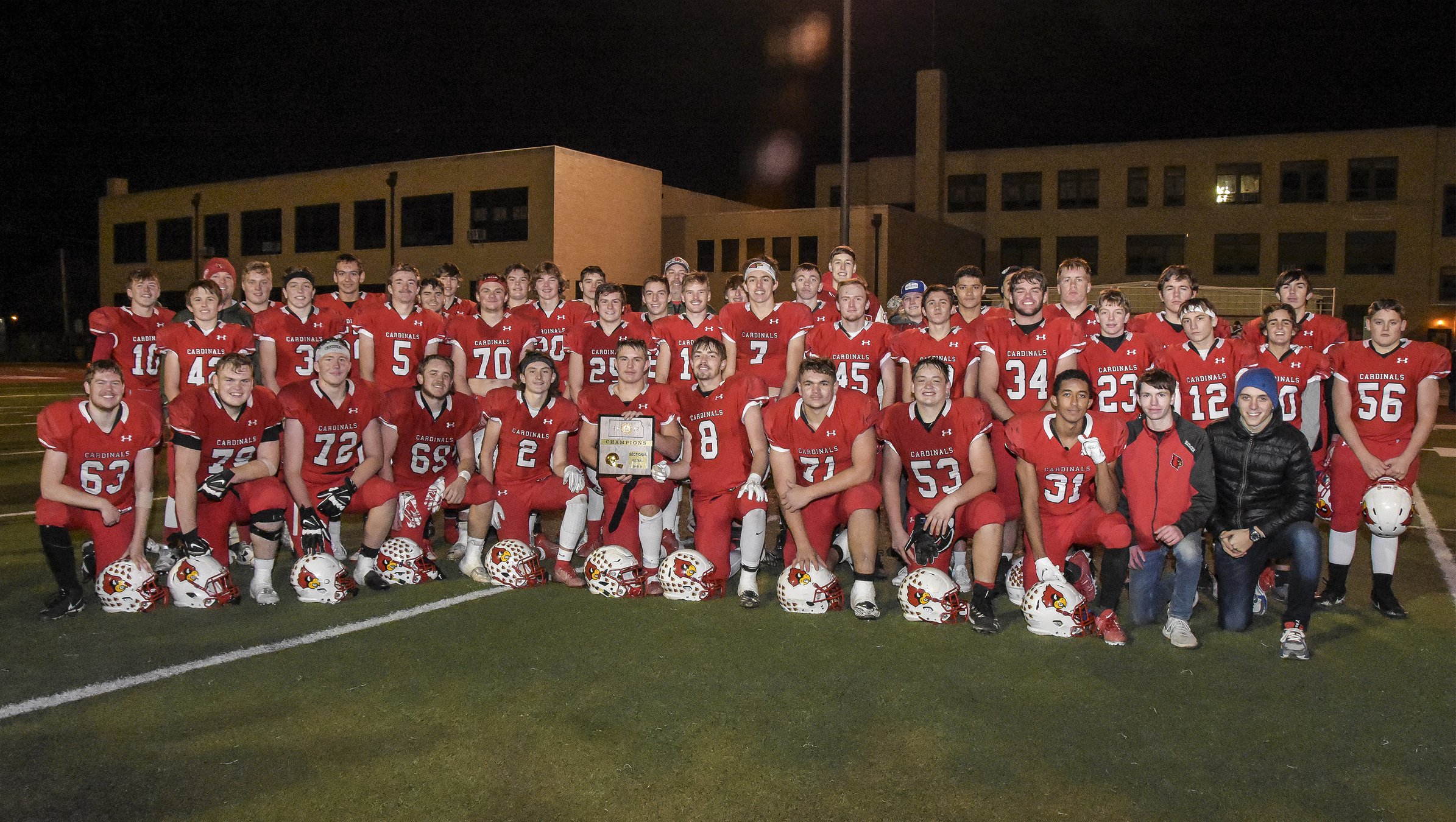 Hoisington roars past Garden Plain, 4822 GREAT BEND TRIBUNE