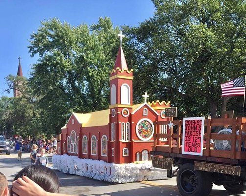 parade float easter 2020
