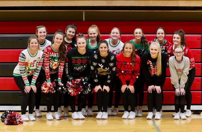 gbhs cheerleaders- group