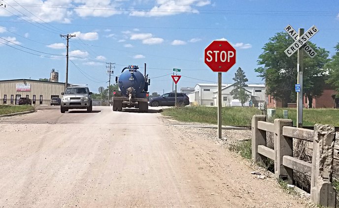 kiowa road railroad  crossing