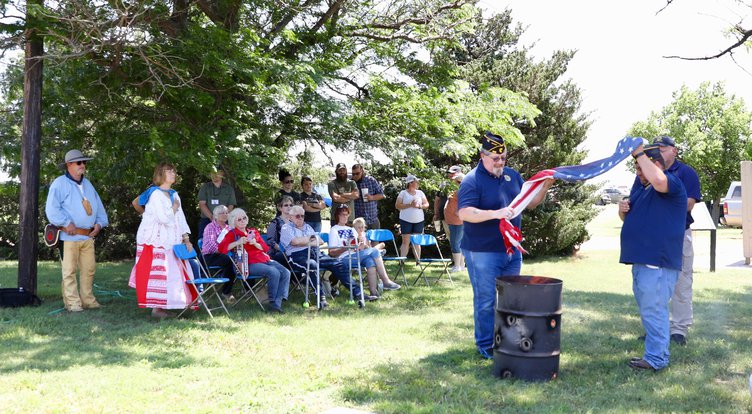 flag-retirement-Larnd20201