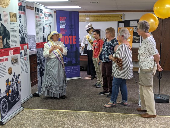 new_lgp_lwvexhibitpic