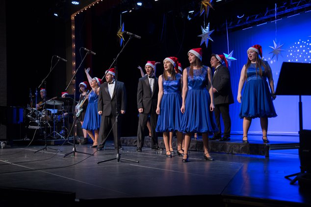 ent_lgp_bccholidayharmonypic