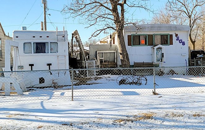 205 frey unsafe property