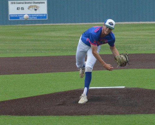 David Stuart pitches