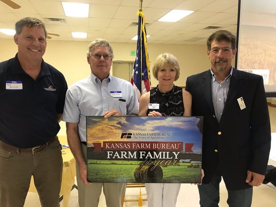 agri_lgp_hissfarmfamilypic