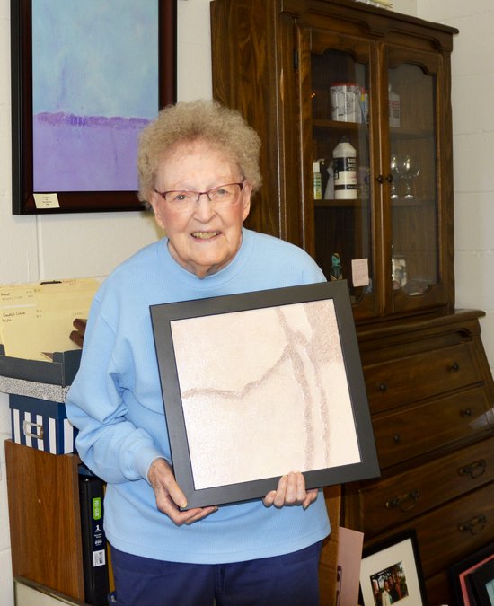 Painter Bev Simonson makes room for art - Great Bend Tribune