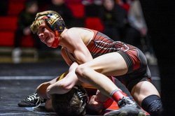 Triston Tomlinson vs Grady Lind from Hays copy.jpg