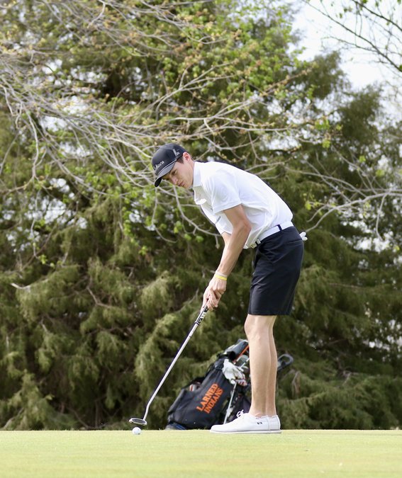 Larned golfers tie for second place GREAT BEND TRIBUNE