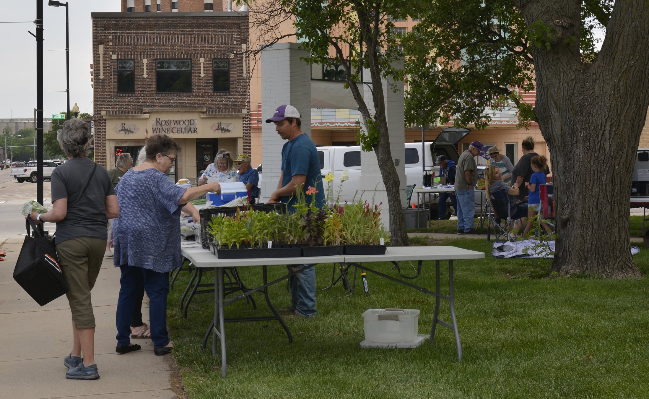 2023 Summer Street Stroll opens Great Bend Tribune